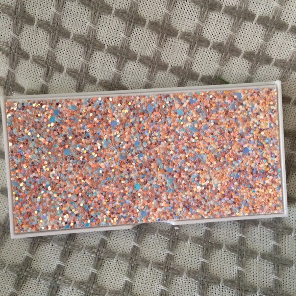 - New  🔆 Clinique Eyes & Cheeks Palette - Picture 2 of 3